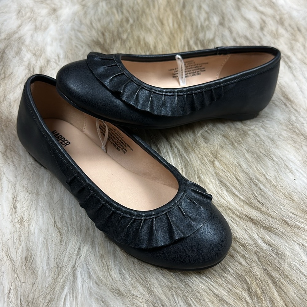 Size 13 Harper Canyon Elegant Black Ruffle Flats
